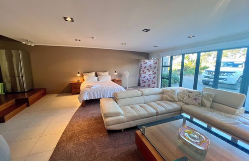 Taiharuru Casa | Cliffhouse, Taiharuru, Northland