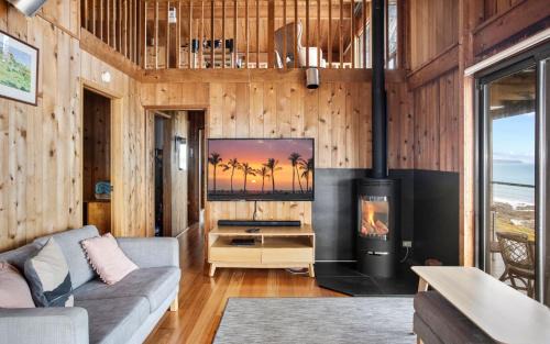 Myponga Beach Casa | Cliffs End Beach Shack 105 Gold Coast Drive