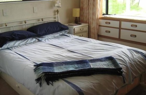 Red Beach Casa | Cliffside Cottage Red Beach