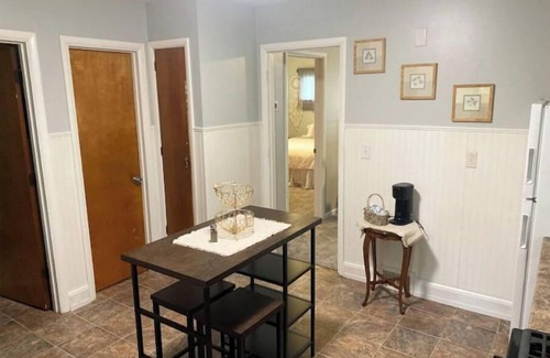 Oneida Casa | Cliffside Getaway: Turning Stone, Vernon Downs,etc