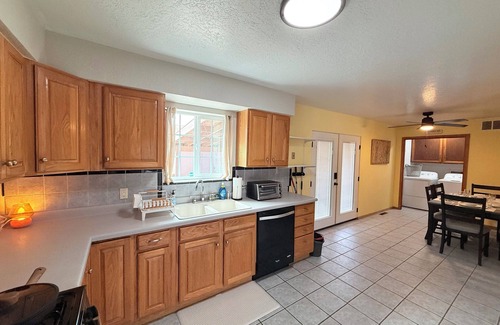 Farmington Casa | Cliffside Hideaway! Free Starbucks Gift Card Included!