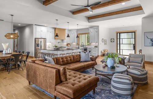 Pedernales Canyon Ranch Casa | Cliffside Retreat High Above Pedernales River