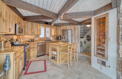 Nathrop Casa | Cliffside- Stunning Views- Minutes to Mt. Princeton Hot Springs