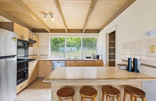 Powlett River Casa | Clifftop Cocoon Swing into Scenic Sea Views
