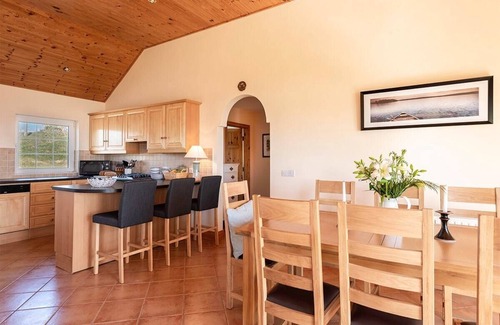 Dingle Casa | Casa Clifftop - Mares resplandecientes en el borde del mundo!