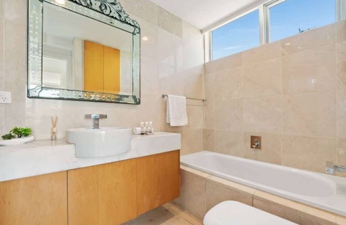 Vaucluse Apartamento | Clifftop Oasis with Breathtaking Views