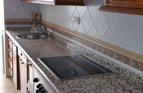 Jaén Apartamento | SAUCES-ALOJAMIENTO CLIMATIZADO CON GARAJE Y PISCINA