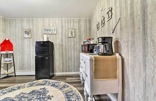 Clio Apartamento | Clio Apt on 3 Acres, 14 Mi to Frankenmuth!