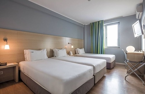 Vila Nova de Gaia Hotel | ClipHotel