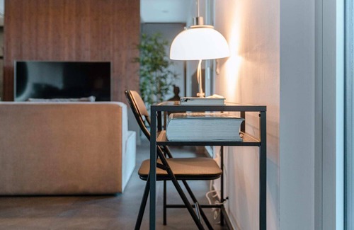 Gasperich Apartamento | Stylish Apt w balcony, Cloche dOr ID103