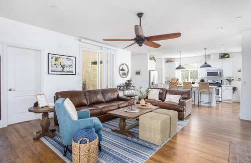 Temecula Casa | Clockers House at Galway - 3 bedroom, 3 bath luxury home on-site of Galway Downs