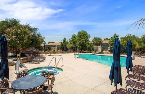 Temecula Casa | Clockers House at Galway - 3 bedroom, 3 bath luxury home on-site of Galway Downs