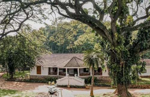Rattota Casa | Clodagh Manor House by Seven Angels