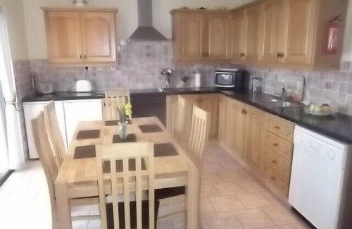 Inchydoney Casa | Clonakilty Inchydoney West Cork Precioso bungalow moderno con vistas a la playa