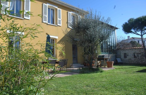 Puilboreau Casa | Vrbo Property