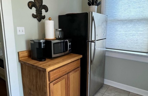 West Riverside Casa | 🔥CLOSE 2 UPTOWN+ZOO❤️ \ SLEEPS 5 & PET FRIENDLY W/FEE