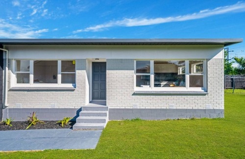 Papatoetoe Casa | Close to airport and motorways and shipping