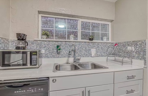 Downtown El Paso Casa | Close to All, Duplex B, Downtown, Comfortable,Safe