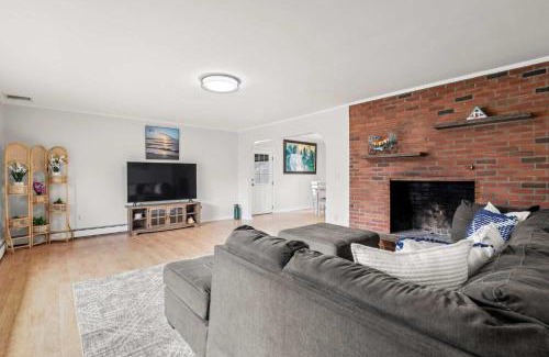 South Yarmouth Casa | Close to Attractions Spacious Family Home