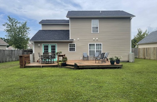 Piney Green Casa | Close to base and many attractions and restaurants