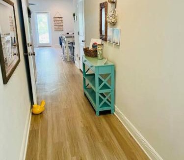 Thomas Drive Chalet De Esquí | Close to beach, Pier Park, Game Room Theater Room