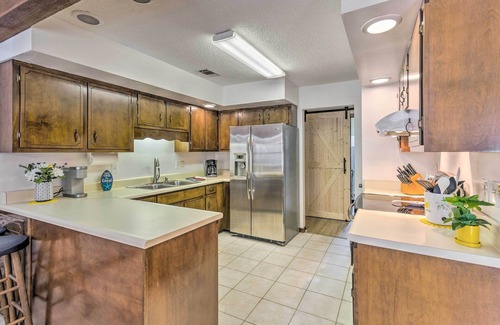 Niceville Casa | Close to Beaches - Family-Friendly Home w/ Pool!