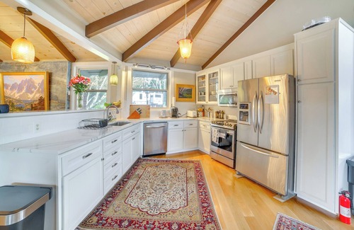 Aptos Casa | Close to Beaches & Hiking: Beautiful Aptos Abode