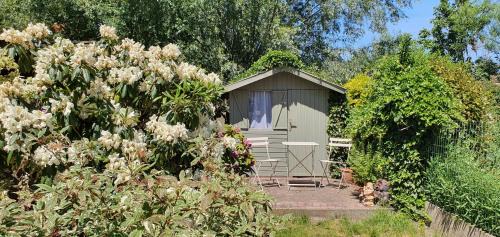 Assebroek Casa | Close to centre, 3 rooms, 2 bathr & wc, free parking & wifi, spacious living area & kitchen