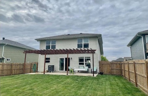 Council Bluffs Casa | Close to Downtown Omaha and Interstate.