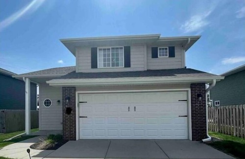 Council Bluffs Casa | Close to Downtown Omaha and Interstate.