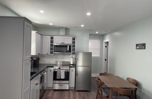 Hendersonville Casa | Close to Downtown Apartment!!