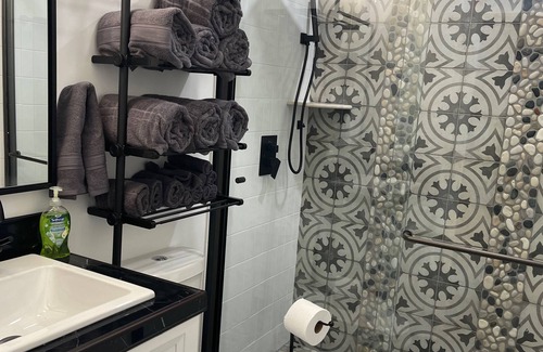 Hendersonville Casa | Close to Downtown Apartment!!