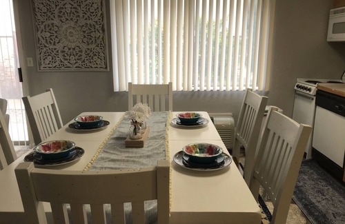 West Valley City Casa | Close to Downtown. 5 min to Airport. Large 1 Bedroom private condo