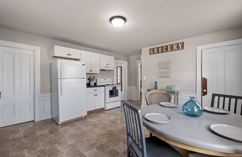 Exeter Apartamento | Close to Downtown Exeter-1st Flr 1 Bed+ Office