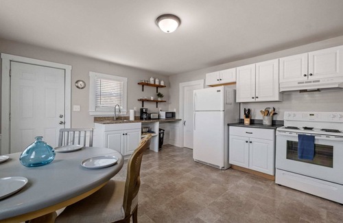 Exeter Apartamento | Close to Downtown Exeter-1st Flr 1 Bed+ Office