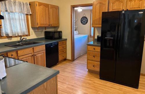 Superior Casa | Close to Duluth! Centrally Located-Lake Superior Minutes Away!