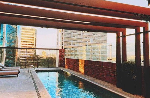 Zona Historico Apartamento | ¡Cerca de exclusivos centros comernciales! Apartamento moderno Airali Zona 10