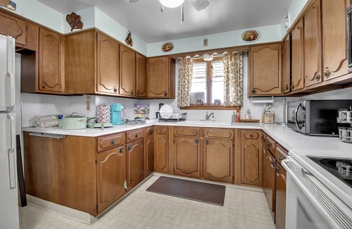 Niagara Falls Casa | Close to Fall Charming 3-bedroom House with AC and WiFi in amazing Niagara Falls