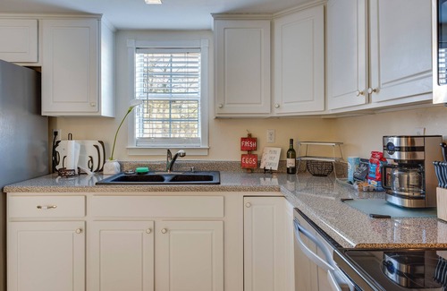 Havana Cabaña | Close to FSU & FAMU: Pet-Friendly Havana Retreat!