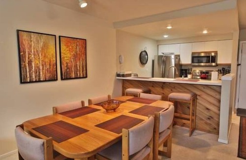 Harbor Springs Condominio | Condominio 115 - Condominios Trout Creek