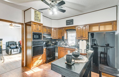 Waycross Casa | Close to Hospital & Dtwn! Quiet Waycross Home