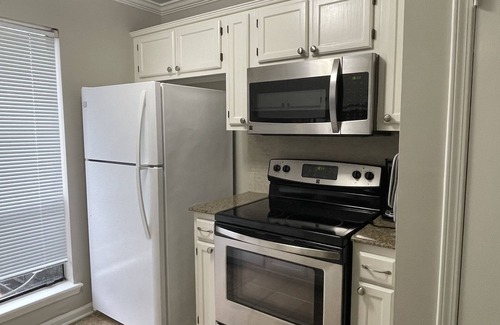 Baton Rouge Casa | Close to hospitals&I-10/2 bedroom/2bath/Townhome