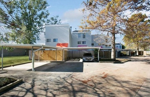 Baton Rouge Casa | Close to hospitals&I-10/2 bedroom/2bath/Townhome