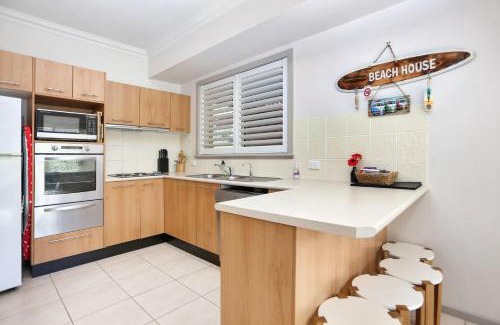Hawks Nest Casa | Close to Jimmys Beach
