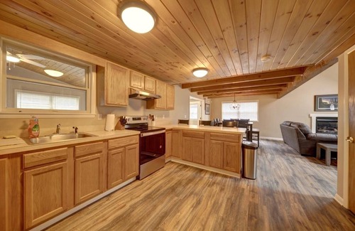 Hawley Casa | Close to Lake Wallenpaupack! Walk to the Beach!
