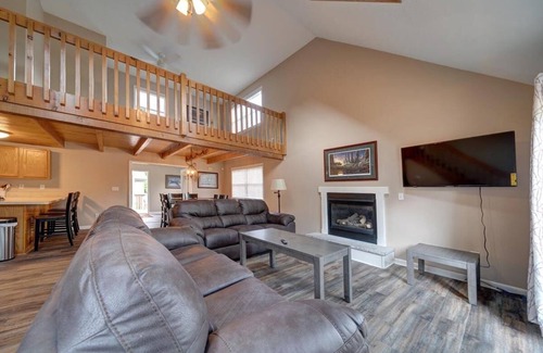 Hawley Casa | Close to Lake Wallenpaupack! Walk to the Beach!