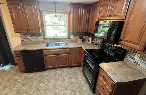 Green Bay Casa | Close to Lambeau, Resch, & Titletown