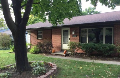 Green Bay Casa | Close to Lambeau, Resch, & Titletown