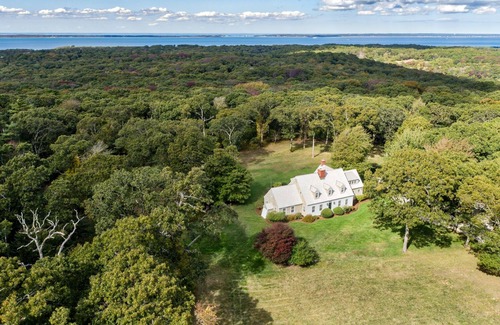 Vineyard Haven Casa | Precioso entorno pastoral. Elegante casa de campo y casa de huéspedes.