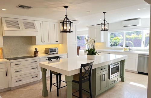 Coquina Sands Casa | Close to Naples Beach and downtown 5 bedroom/ 5 bath pool home with pool cabana